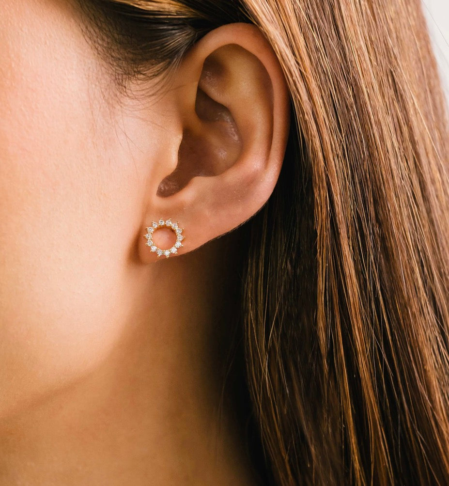 Halo stud gold
