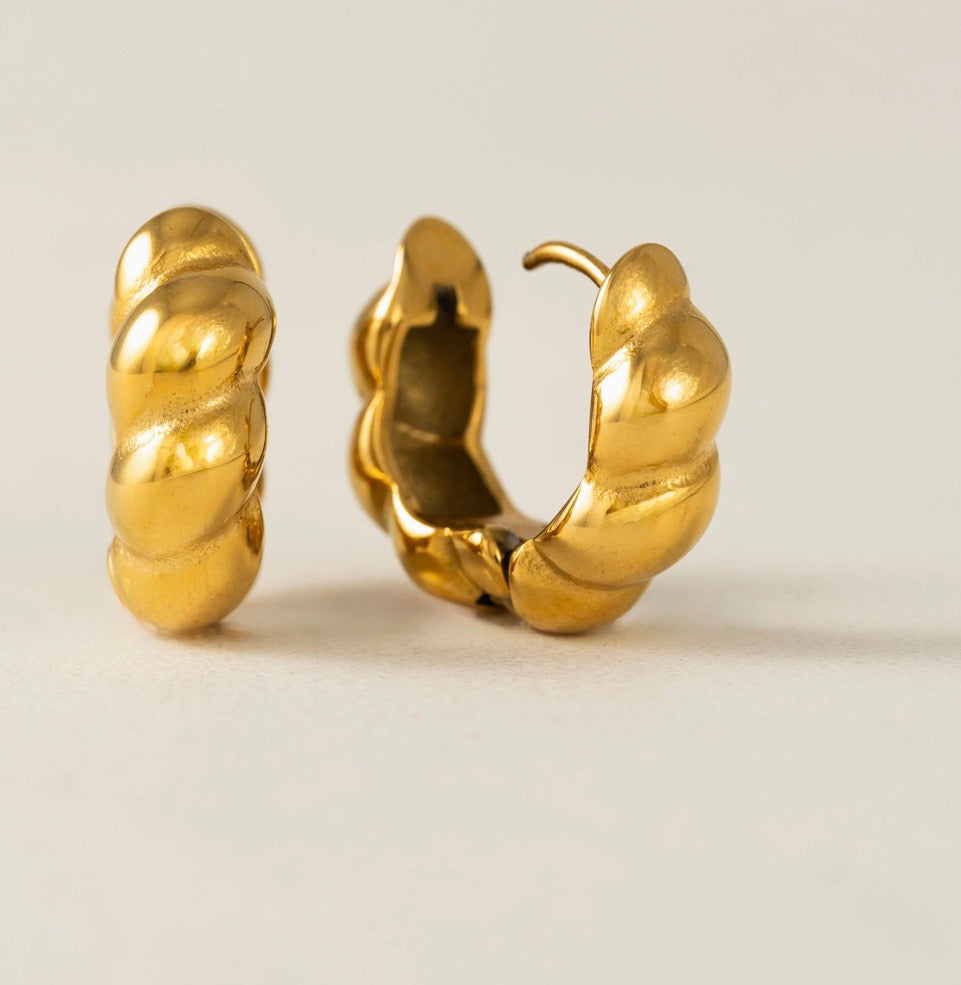 Croissant puff hoop earrings gold